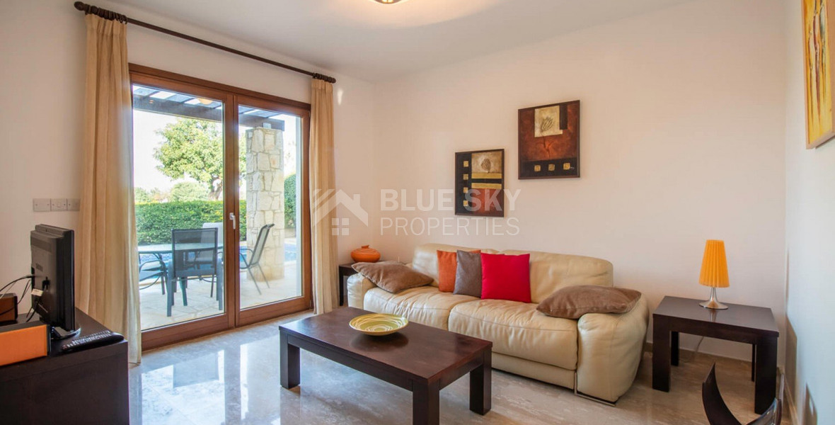 Luxury three Bedroom Villa with Private Pool & Golf Course Views