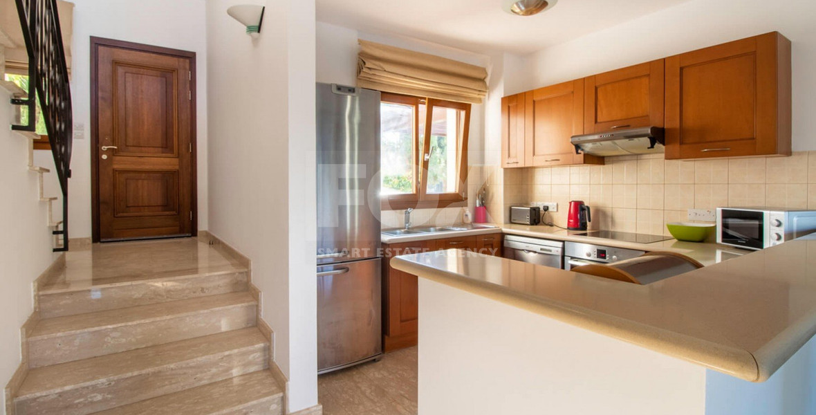 Luxury three Bedroom Villa with Private Pool & Golf Course Views