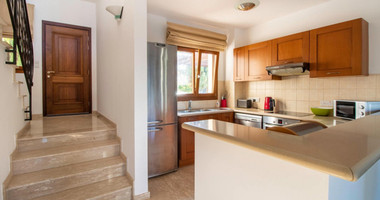 Luxury three Bedroom Villa with Private Pool & Golf Course Views