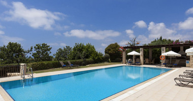 Luxury five Bedroom Villa on Eastern Plateau with Sea Views, Pool & Private Tennis Court, for sale