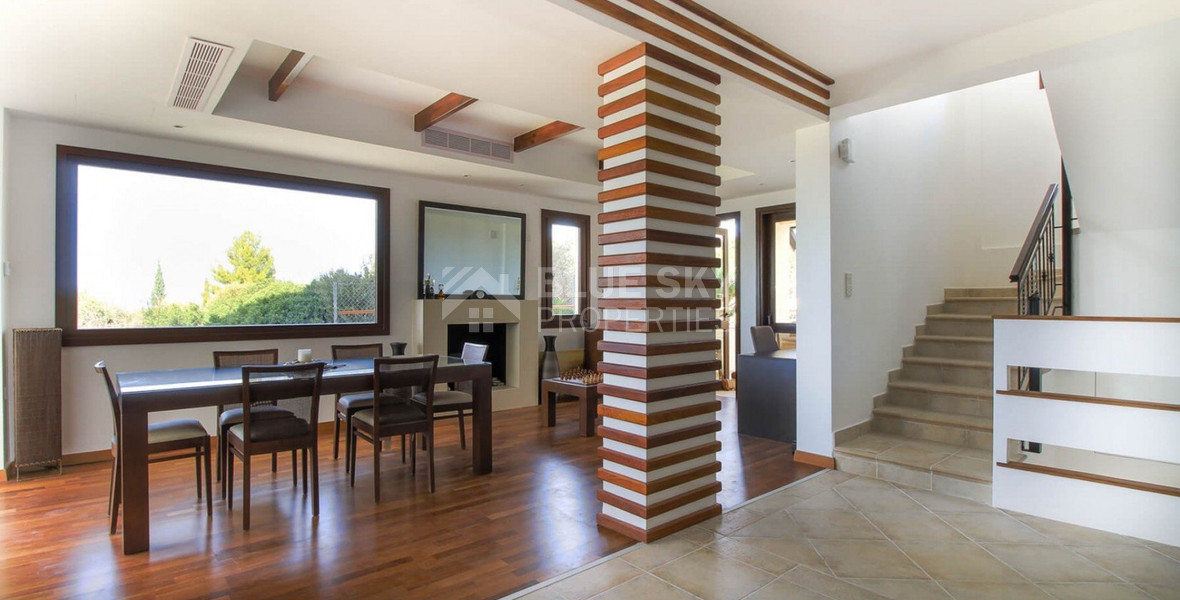 Prestigious four Bedroom Villa with Pool, Terrace Views & Exclusive Privacy