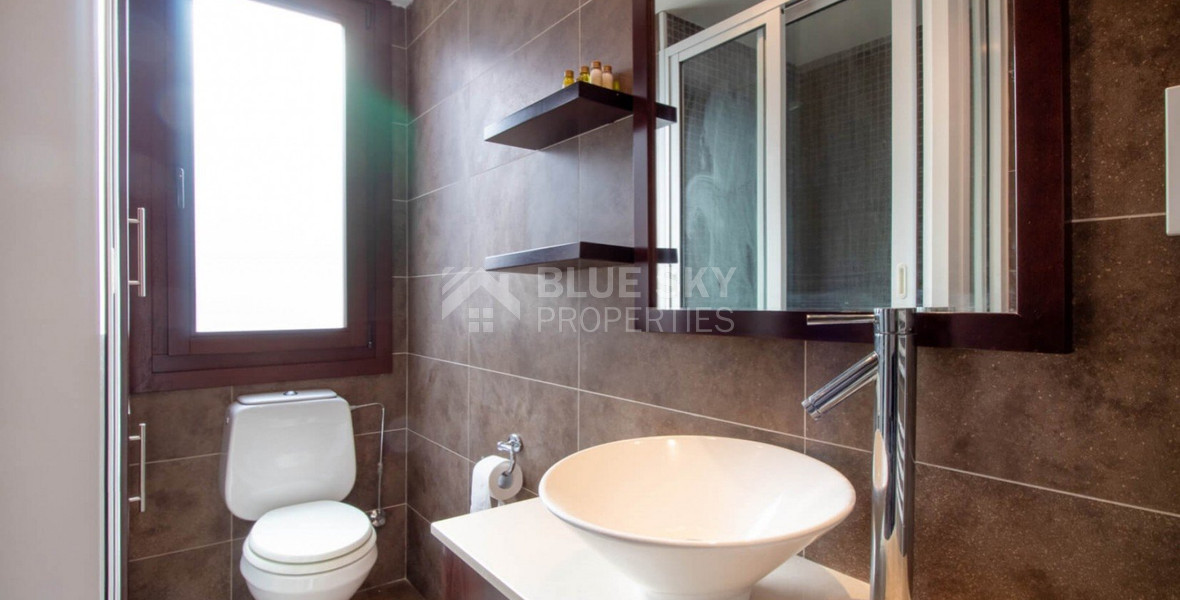 Prestigious four Bedroom Villa with Pool, Terrace Views & Exclusive Privacy