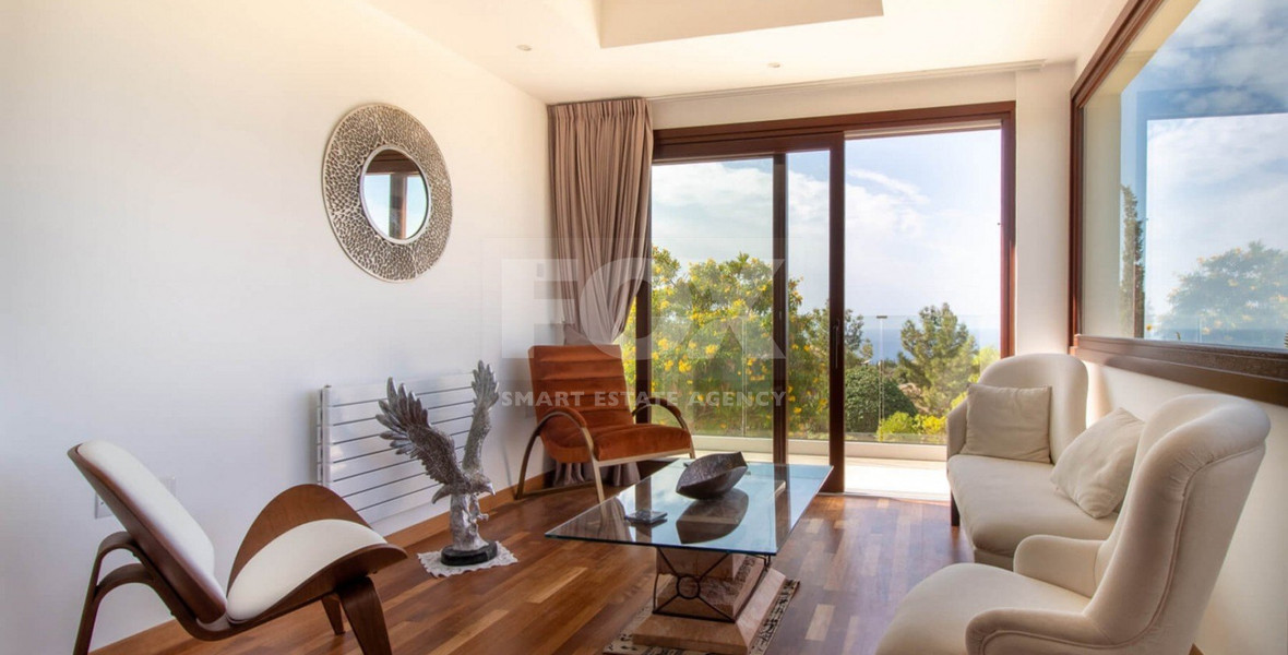 Prestigious four Bedroom Villa with Pool, Terrace Views & Exclusive Privacy