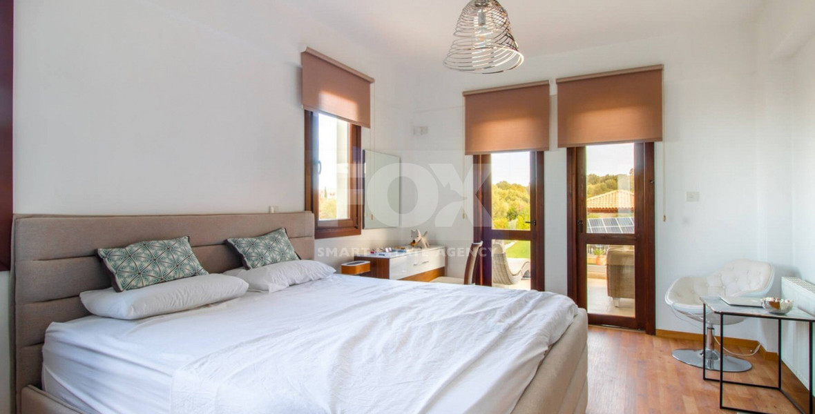 Prestigious four Bedroom Villa with Pool, Terrace Views & Exclusive Privacy