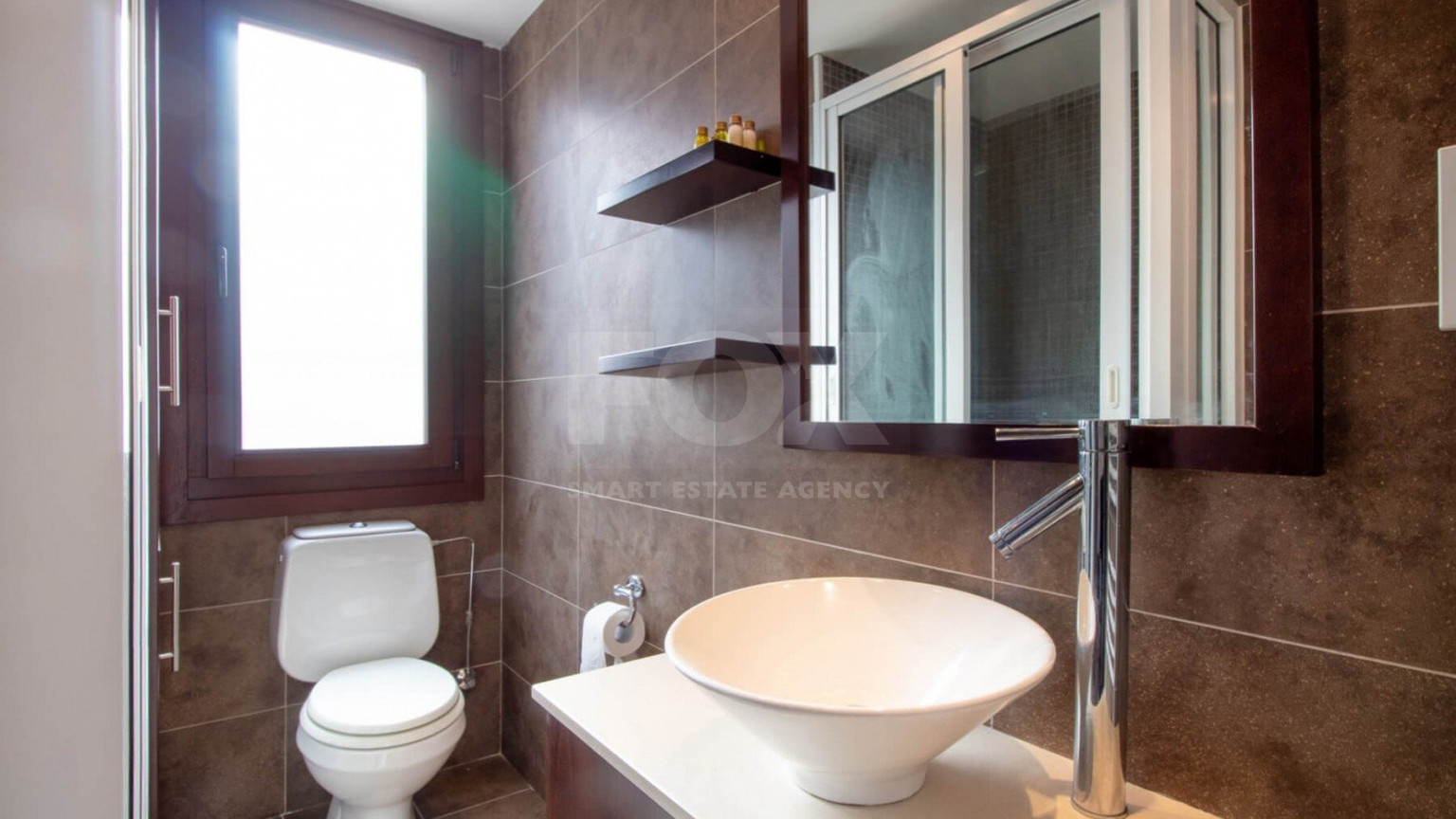 Prestigious four Bedroom Villa with Pool, Terrace Views & Exclusive Privacy