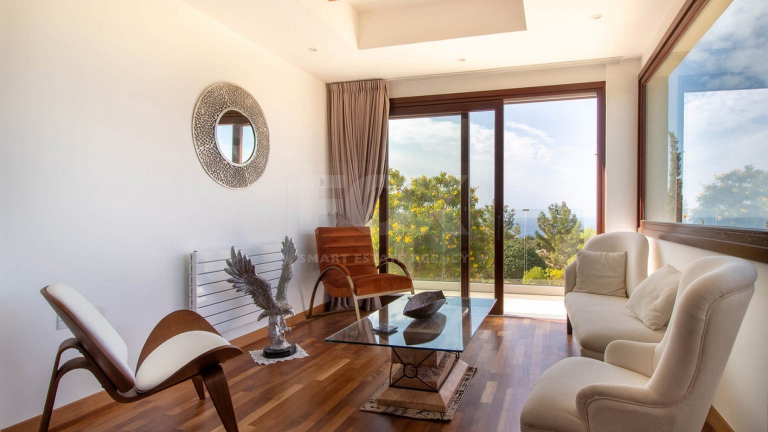 Prestigious four Bedroom Villa with Pool, Terrace Views & Exclusive Privacy