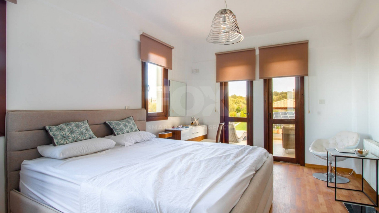 Prestigious four Bedroom Villa with Pool, Terrace Views & Exclusive Privacy