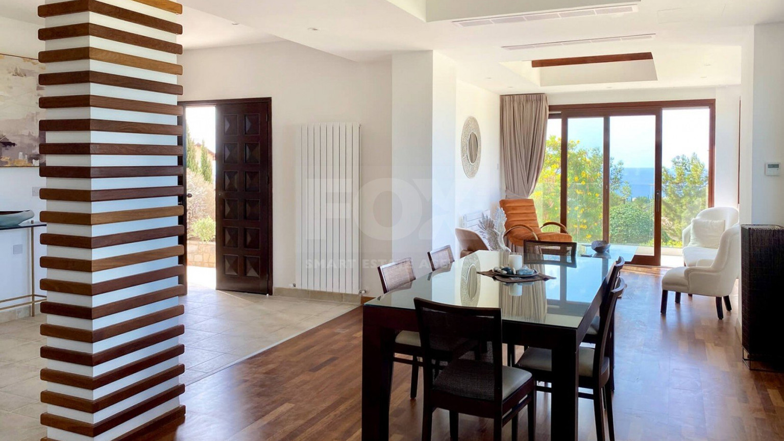 Prestigious four Bedroom Villa with Pool, Terrace Views & Exclusive Privacy