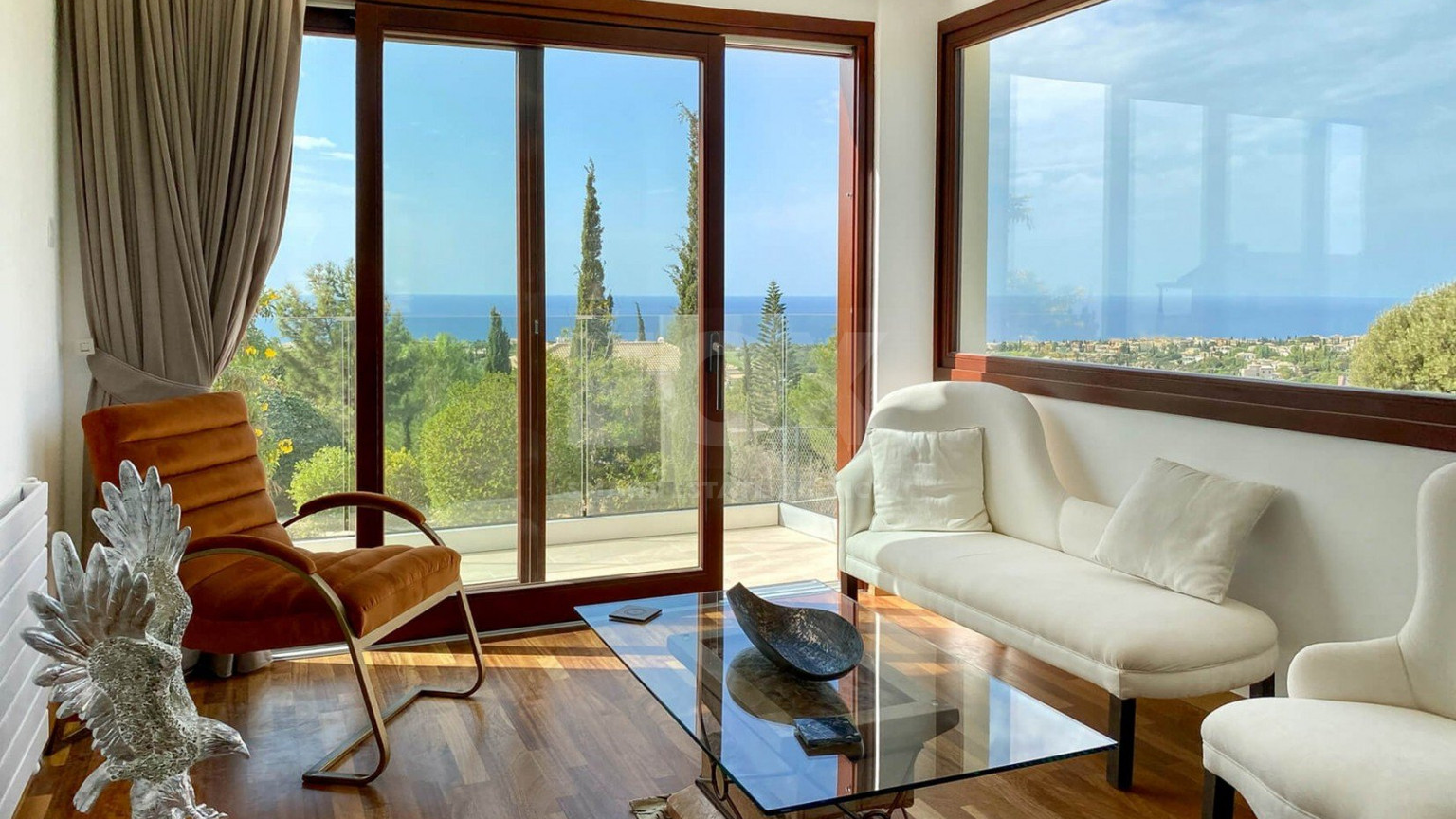 Prestigious four Bedroom Villa with Pool, Terrace Views & Exclusive Privacy