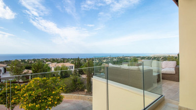 Prestigious four Bedroom Villa with Pool, Terrace Views & Exclusive Privacy