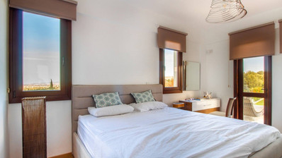 Prestigious four Bedroom Villa with Pool, Terrace Views & Exclusive Privacy