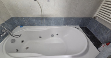 Bright Three-Bedroom Apartment for rent in Mesa Geitonia Limassol