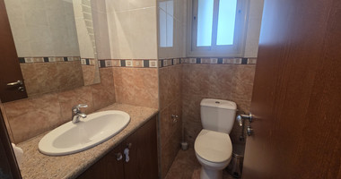 Bright Three-Bedroom Apartment for rent in Mesa Geitonia Limassol