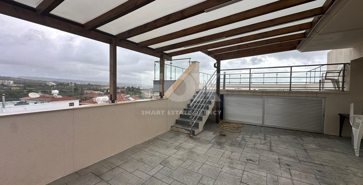 Luxury Three-Bedroom Penthouse for Rent – Episkopi