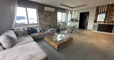 Luxury Three-Bedroom Penthouse for Rent – Episkopi