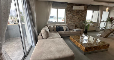 Luxury Three-Bedroom Penthouse for Rent – Episkopi