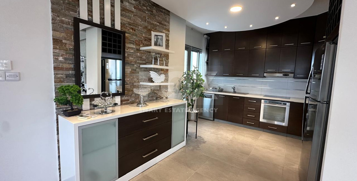 Luxury Three-Bedroom Penthouse for Rent – Episkopi