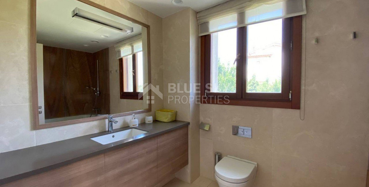 Luxury five Bedrooms Villa(plus extra room)in Aphrodite Hills –  , Private Estate With Guest House & Stunning Gardens