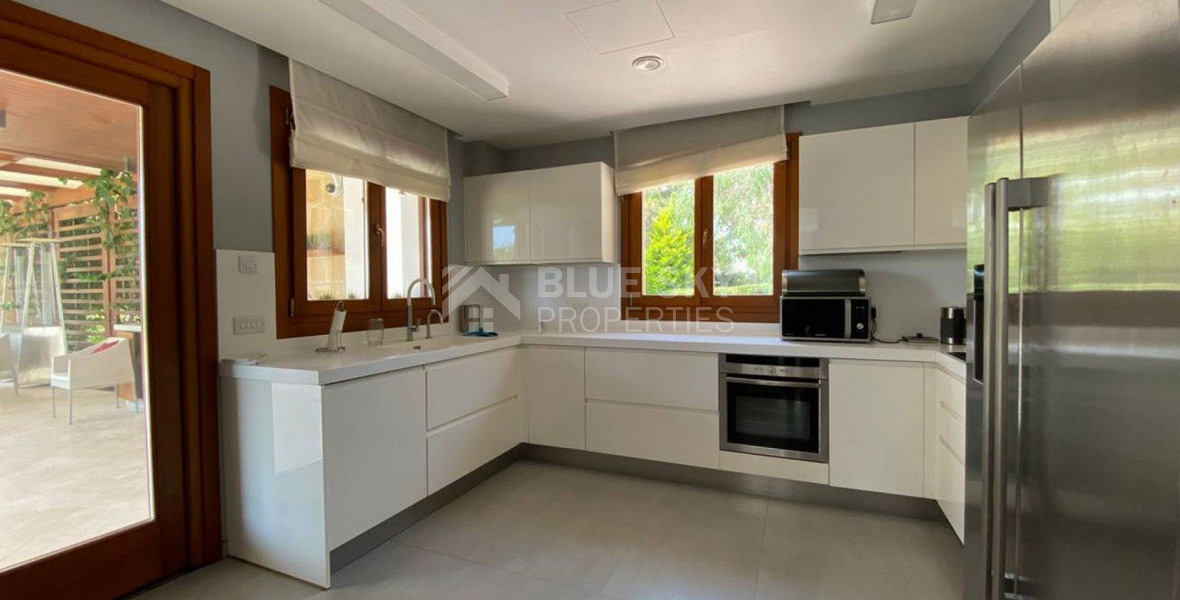 Luxury five Bedrooms Villa(plus extra room)in Aphrodite Hills –  , Private Estate With Guest House & Stunning Gardens