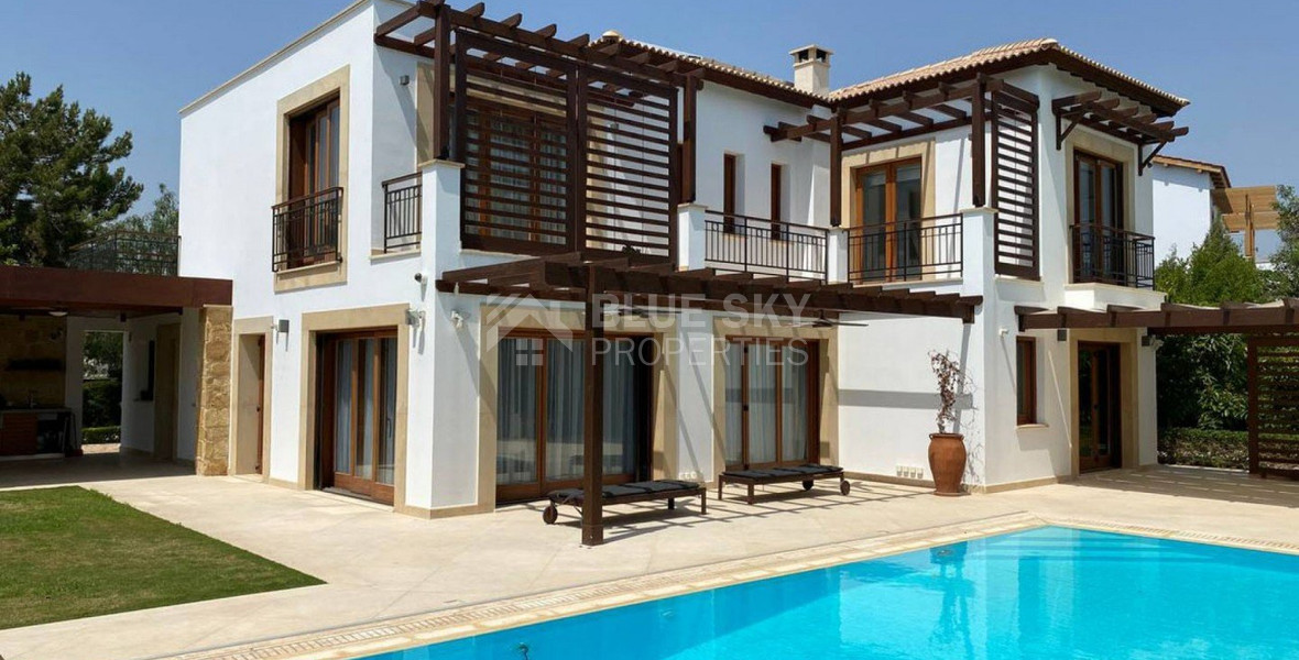 Luxury five Bedrooms Villa(plus extra room)in Aphrodite Hills –  , Private Estate With Guest House & Stunning Gardens