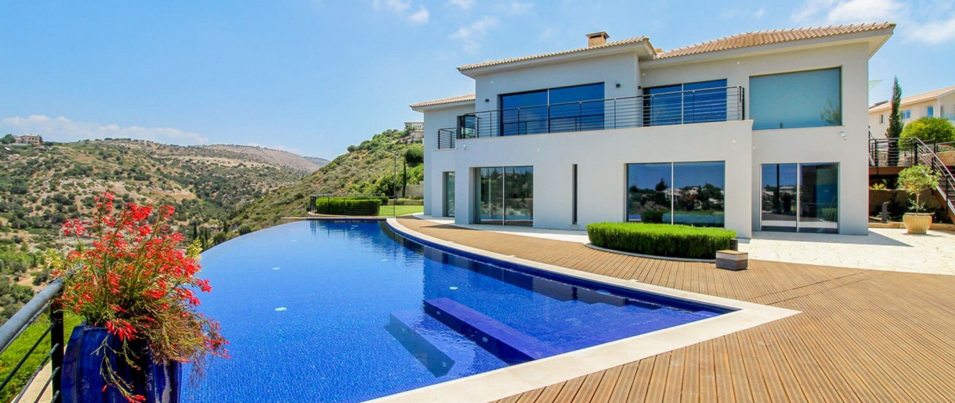 Elite four Bedroom Villa on a huge Plot with Infinity Pool and Complete Privacy- Separate Title deeds  are available