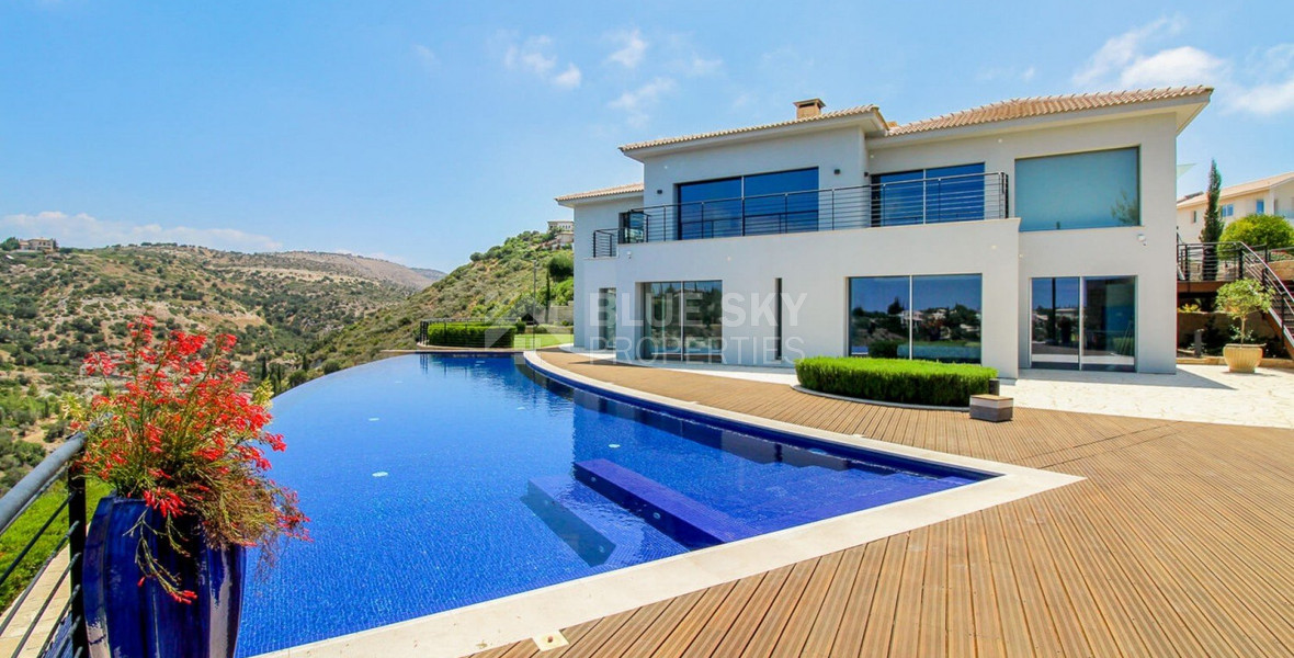 Elite four Bedroom Villa on a huge Plot with Infinity Pool and Complete Privacy- Separate Title deeds  are available