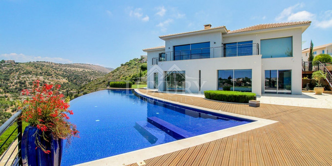 Elite four Bedroom Villa on a huge Plot with Infinity Pool and Complete Privacy- Separate Title deeds  are available