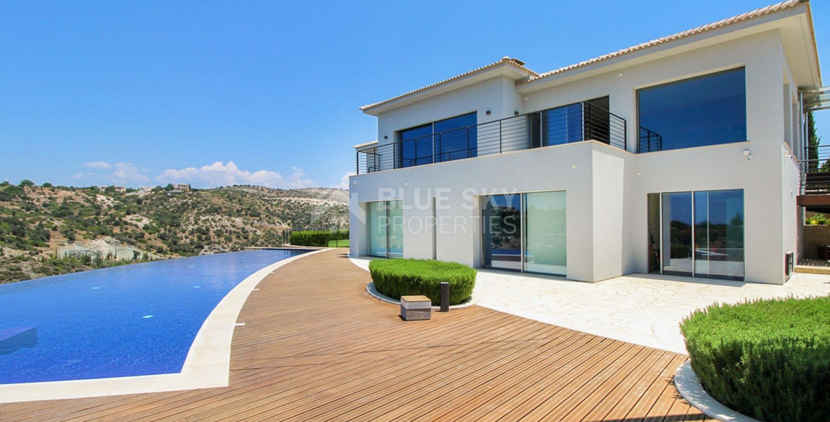 Elite four Bedroom Villa on a huge Plot with Infinity Pool and Complete Privacy- Separate Title deeds  are available