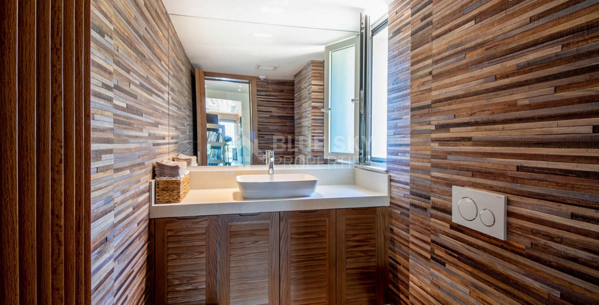 Elite four Bedroom Villa on a huge Plot with Infinity Pool and Complete Privacy- Separate Title deeds  are available