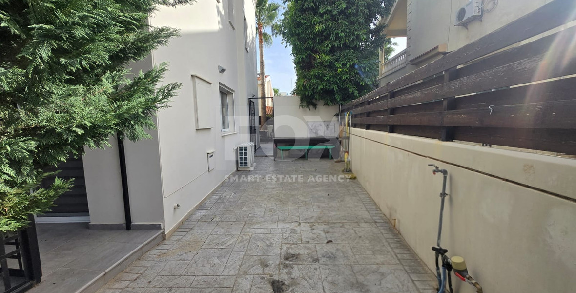 Modern Three-Bedroom Semi-Detached Corner House in Agios Athanasios – Prime Location Near Kolonakiou Avenue