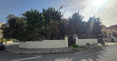 Modern Three-Bedroom Semi-Detached Corner House in Agios Athanasios – Prime Location Near Kolonakiou Avenue