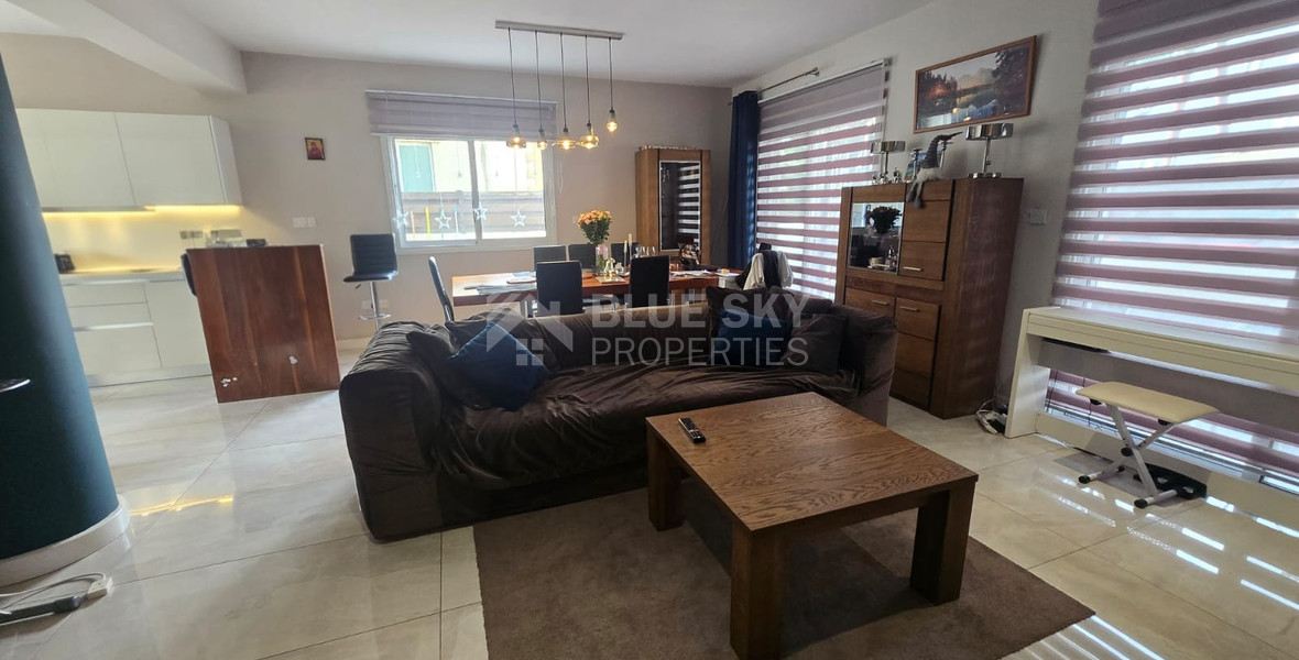 Modern Three-Bedroom Semi-Detached Corner House in Agios Athanasios – Prime Location Near Kolonakiou Avenue