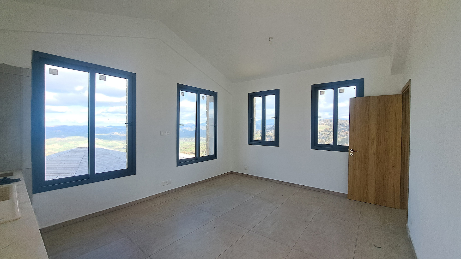 Apartment 6 bedrooms  Fyti, Cyprus