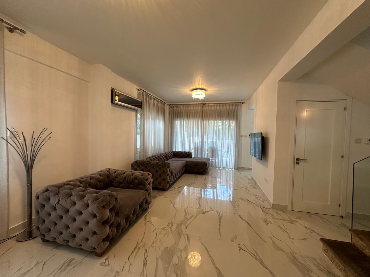 Casa 5 habitaciones 196 m² Koinoteta Pyrgou Lemesou, Chipre