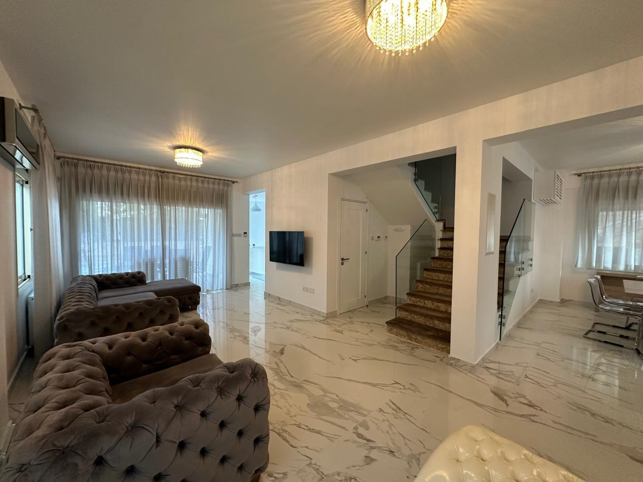 Casa 5 habitaciones 196 m² Koinoteta Pyrgou Lemesou, Chipre