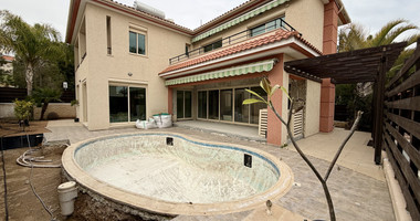 Four-Bedroom Villa for Sale – 200m from Parklane Beach, Tourist Area of Limassol