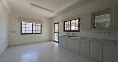 Spacious 4-Bedroom Detached Home in Prime Agios Athanasios Location – Limassol