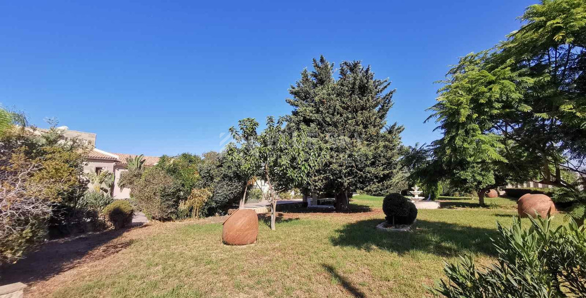 Empa Paphos Luxury four Bedroom Villa for Sale with Sea Views