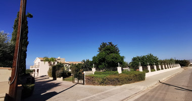 Empa Paphos Luxury four Bedroom Villa for Sale with Sea Views