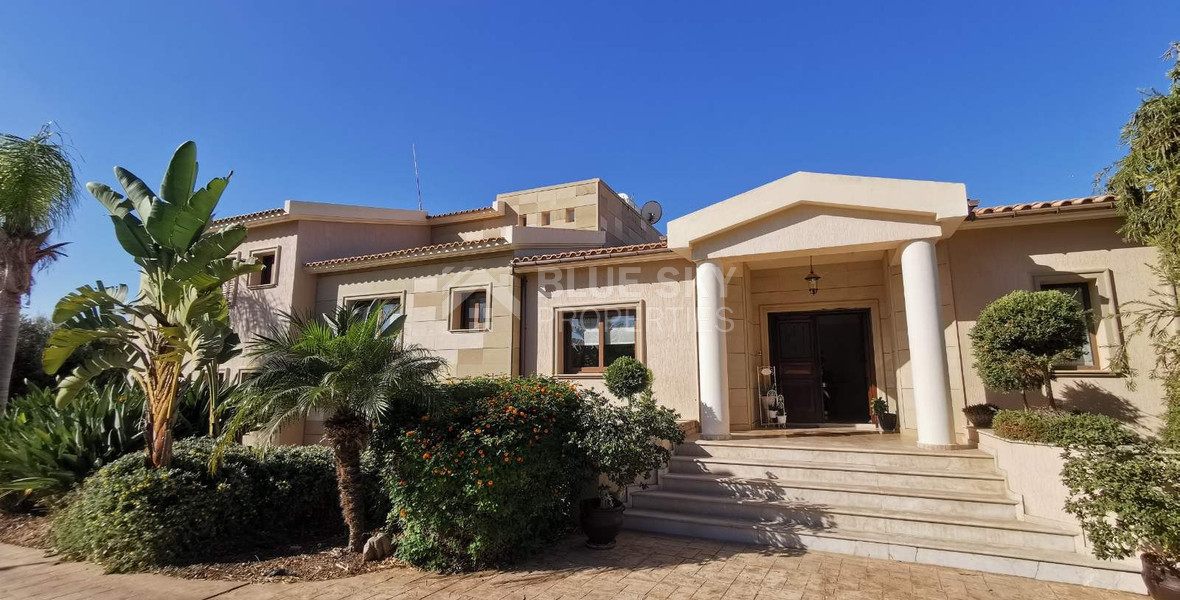 Empa Paphos Luxury four Bedroom Villa for Sale with Sea Views