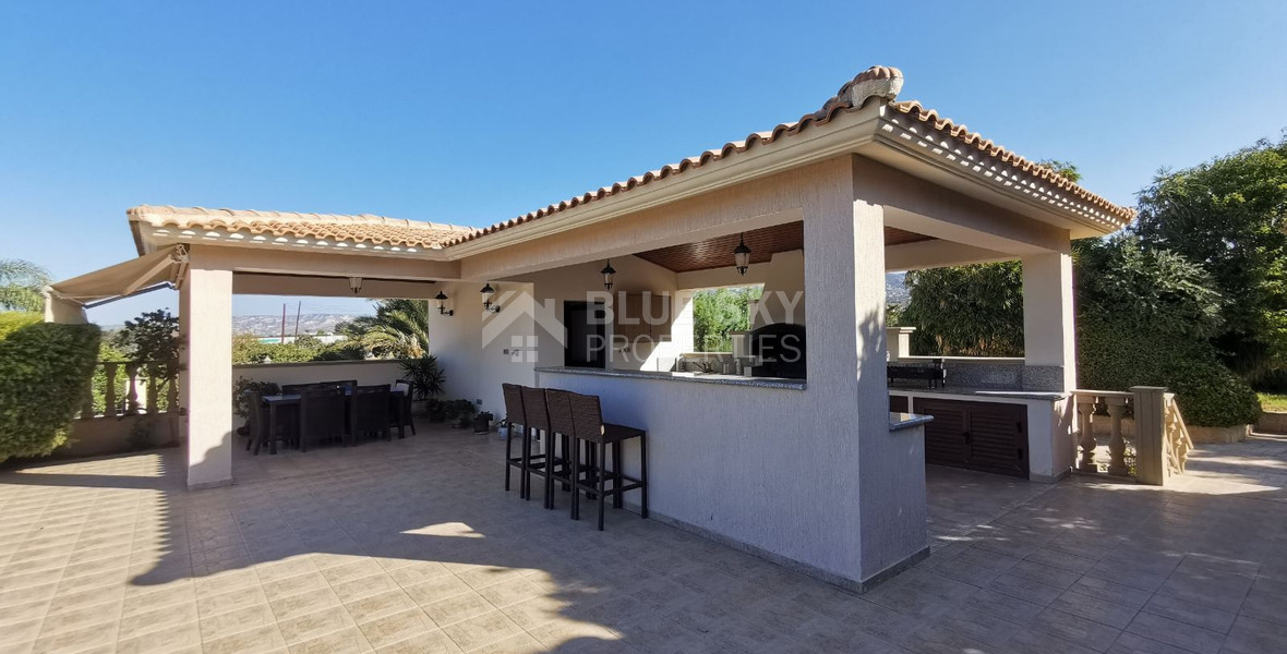 Empa Paphos Luxury four Bedroom Villa for Sale with Sea Views