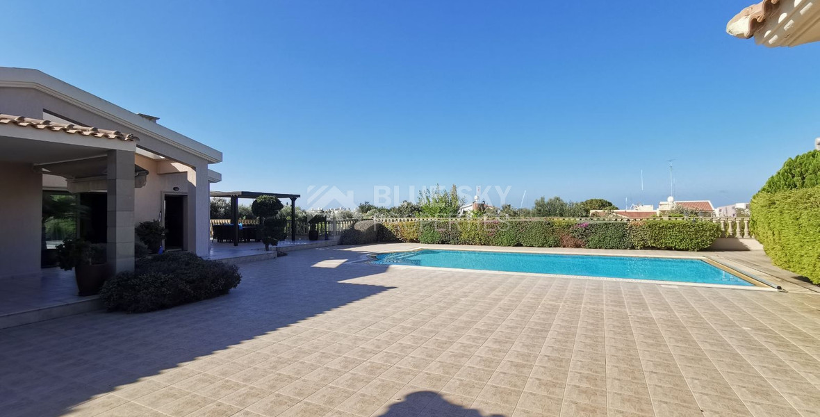 Empa Paphos Luxury four Bedroom Villa for Sale with Sea Views