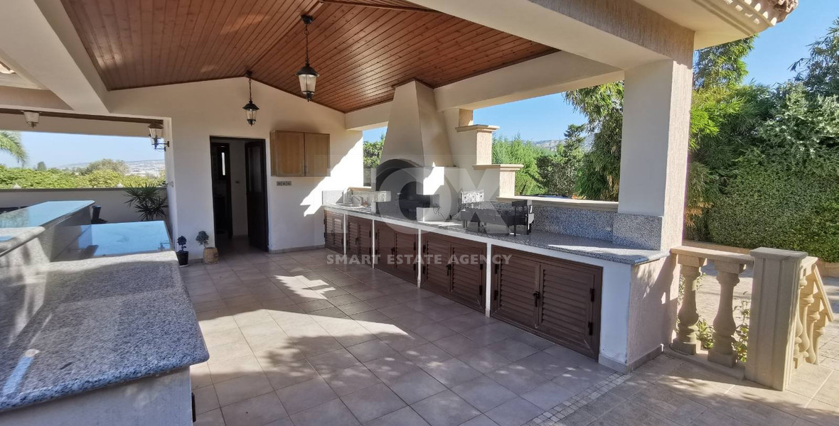 Empa Paphos Luxury four Bedroom Villa for Sale with Sea Views