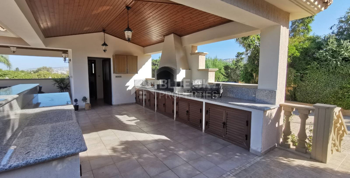 Empa Paphos Luxury four Bedroom Villa for Sale with Sea Views