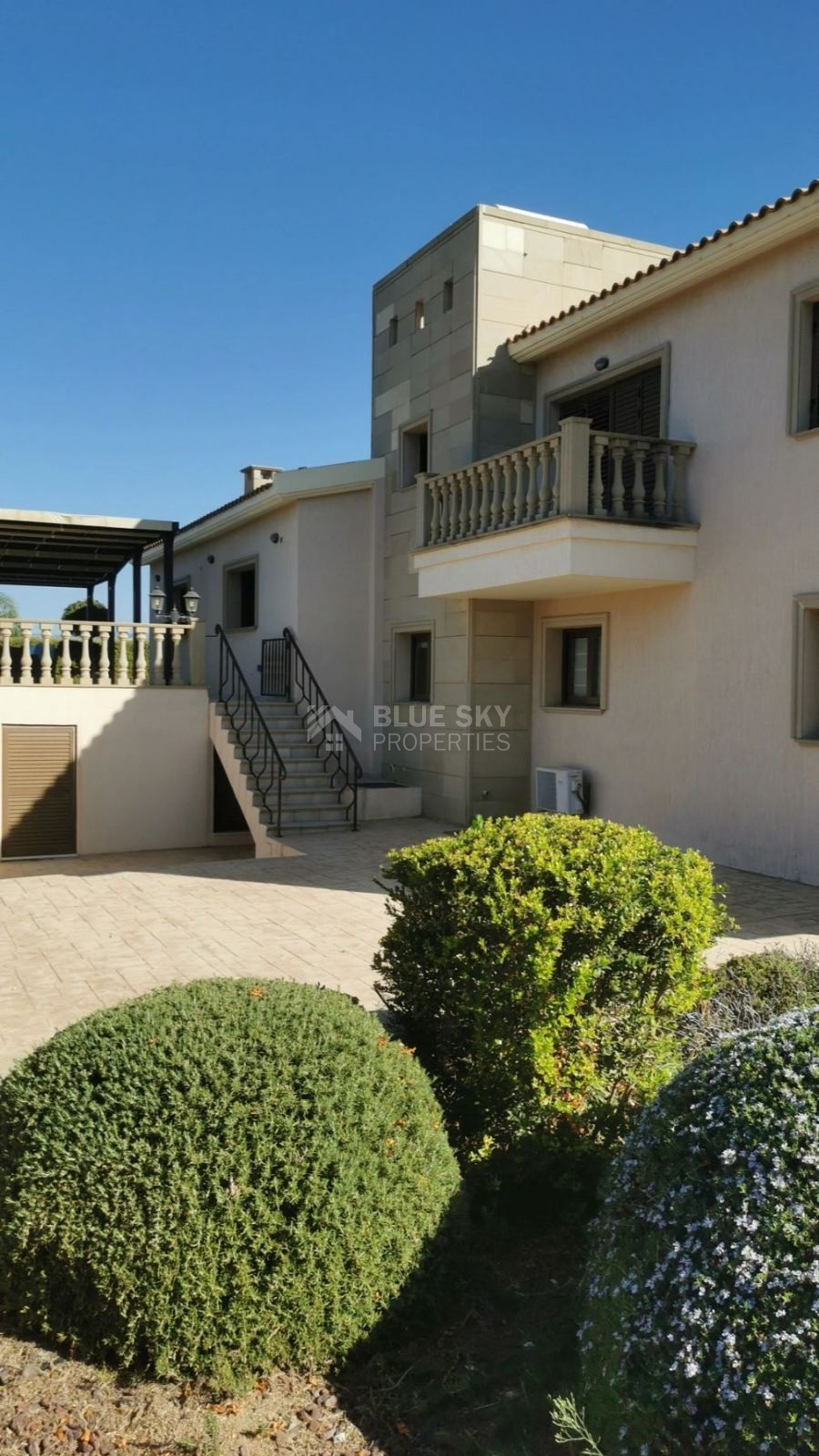 Empa Paphos Luxury four Bedroom Villa for Sale with Sea Views