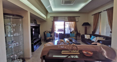 Empa Paphos Luxury four Bedroom Villa for Sale with Sea Views