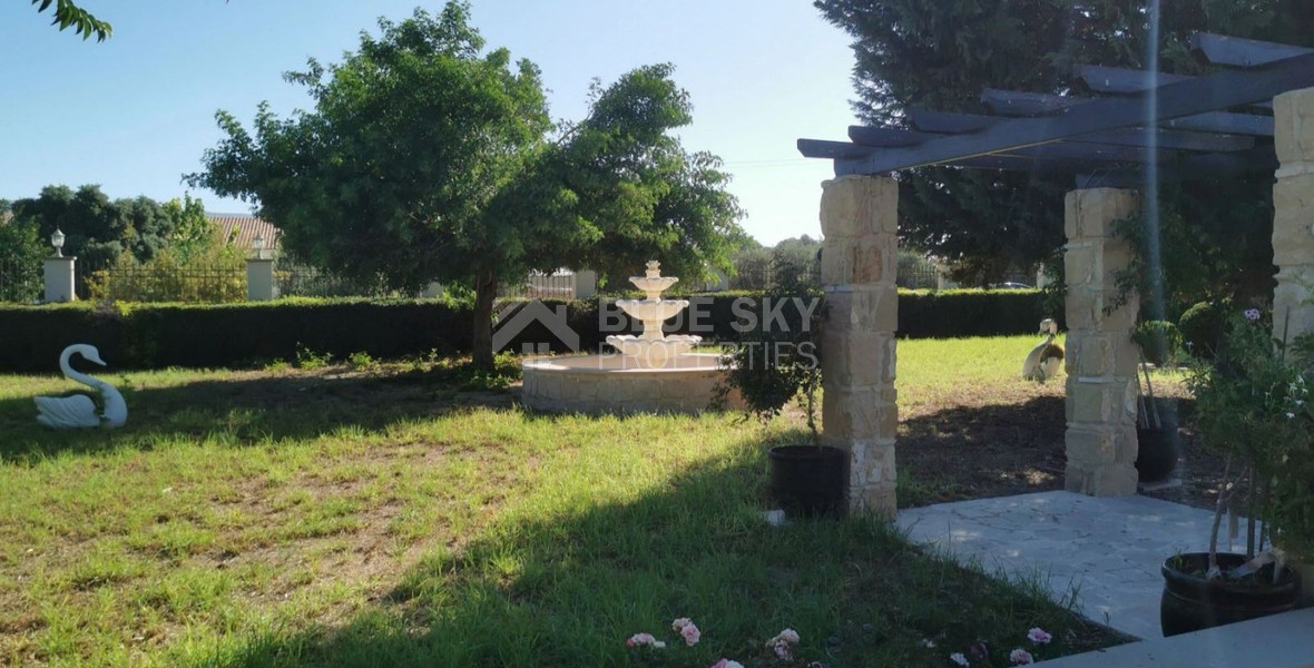 Empa Paphos Luxury four Bedroom Villa for Sale with Sea Views