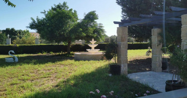 Empa Paphos Luxury four Bedroom Villa for Sale with Sea Views