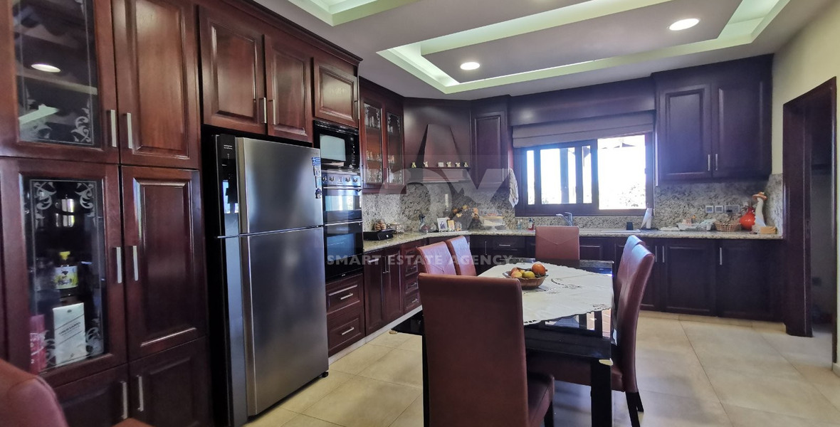 Empa Paphos Luxury four Bedroom Villa for Sale with Sea Views