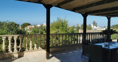 Empa Paphos Luxury four Bedroom Villa for Sale with Sea Views